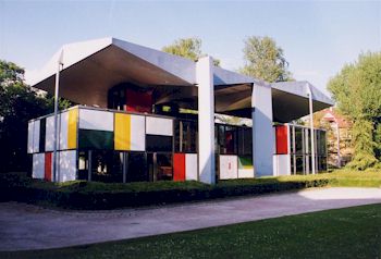 ル・コルビュジェセンター　スイス・チューリッヒ　2000年5月撮影